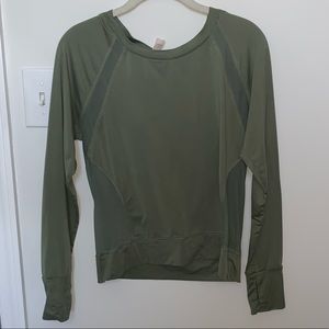 Long sleeve athletic top. Size S